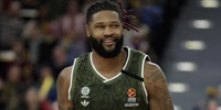 devin-booker-bayern-munchen.jpg