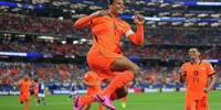 van-dijk.jpg
