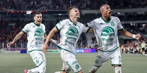 Serie B Βραζιλίας: Αξιοποιεί την έδρα η Σαπεκοένσε
