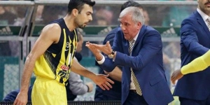 Ο Ομπράντοβιτς κρίνει τη μεταγραφή του Σλούκα στον Ολυμπιακό