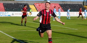 First Division Ιρλανδίας: Για το ένατο σερί Over η Λόνγκφορντ