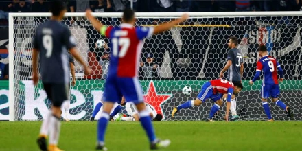 Πρόκριση η Βασιλεία, γόητρο η Μπενφίκα