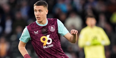 Άσος ανωτερότητας από την Μπέρνλι burnley-fc.jpg