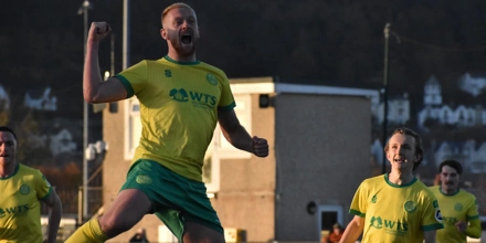 caernarfon-town-fc.jpg