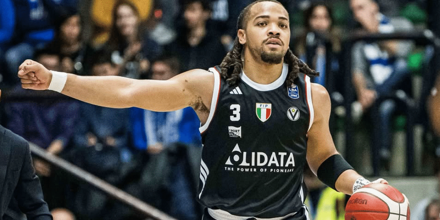 carsen-edwards-virtus-bologna.png