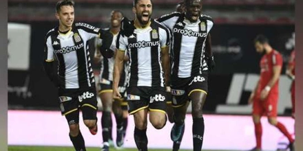 First Division A: Επιθετικό σόου στο Σαρλερουά