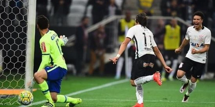 Συνεχίζει απτόητη η Κορίνθιανς στο Brasileirao