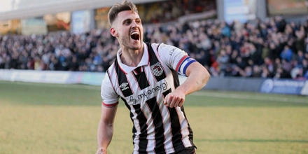 League Two: Ανοίγουν τον ρυθμό Γκρίμσμπι και Νοτς Κάουντι danny-rose-grimsby.jpg