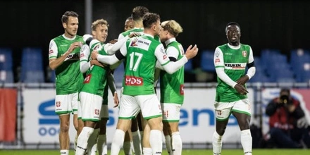 Eerste Divisie: Ανοιχτά τα παιχνίδια των Ντόρντρεχτ, Τέλσταρ