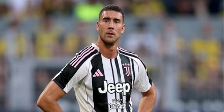 dusan-vlahovic-juventus.jpg