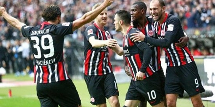 Bundesliga: Μπάζει η άμυνα της Άϊντραχτ Φρανκφούρτης
