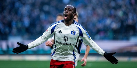 2. Bundesliga: Μένει κορυφή το Αμβούργο hamburger-sv.jpg