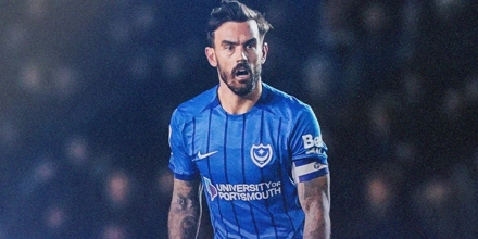 Άσος στην Αγγλία, διπλά σε Αίγυπτο και Champions League portsmouth.jpg