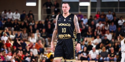 LNB: Κυριαρχεί στο παρκέ η Μονακό theis-monaco.jpg
