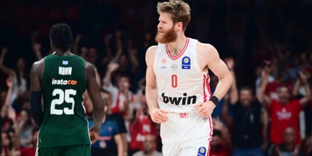 walkup-olympiacos.jpg