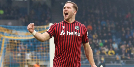 2. Bundesliga: Με το κίνητρο του Αννόβερου