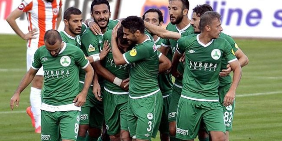 Δυάδα μακριά από τα φώτα του Europa League