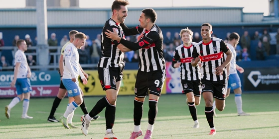 Φουλ της Αγγλίας στις μεταβολές αποδόσεων του Σαββάτου