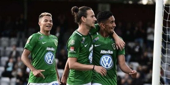Superettan: Νίκη και κορυφή για τη Γιόνσεπινγκ