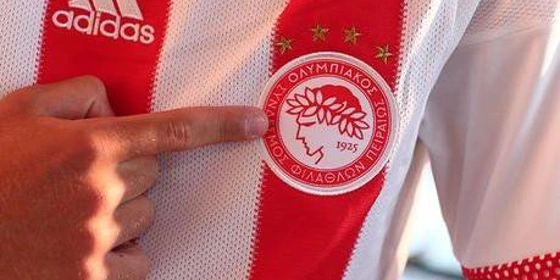 Stoiximan στη φανέλα του Ολυμπιακού