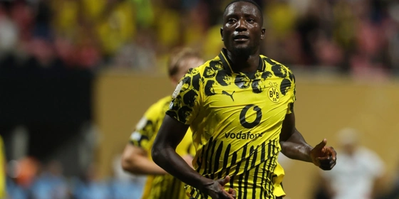 Bundesliga: Διπλό η Ντόρτμουντ στο Άουγκσμπουργκ