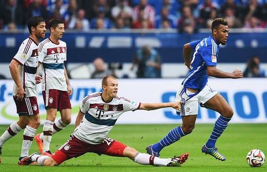 Schalke-04-Bayern-sortsaki
