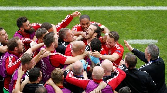 Wales Slovakia celebrate Gareth Bale